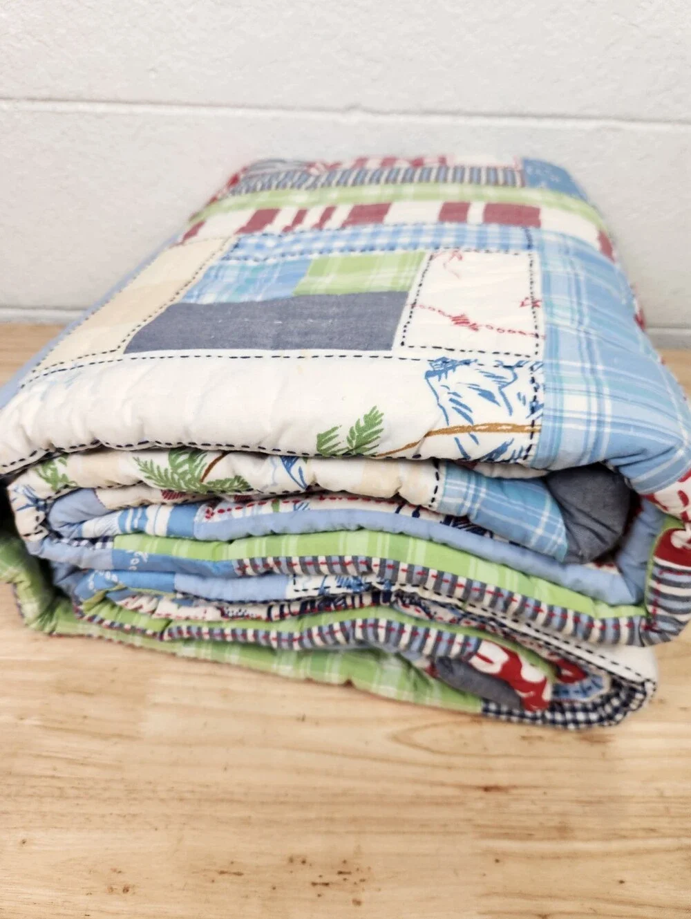 Pottery Barn Kids Aloha Patchwork Quilt Sz TwinNOS Tropical Hawaiian Island Flaw